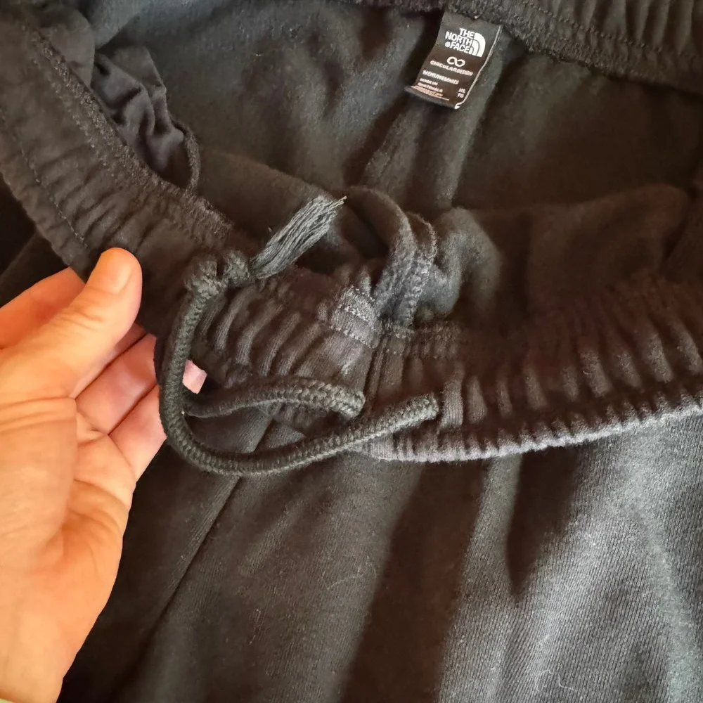 The North Face Evolution Simple Dome Regular Joggers Black Mens XL